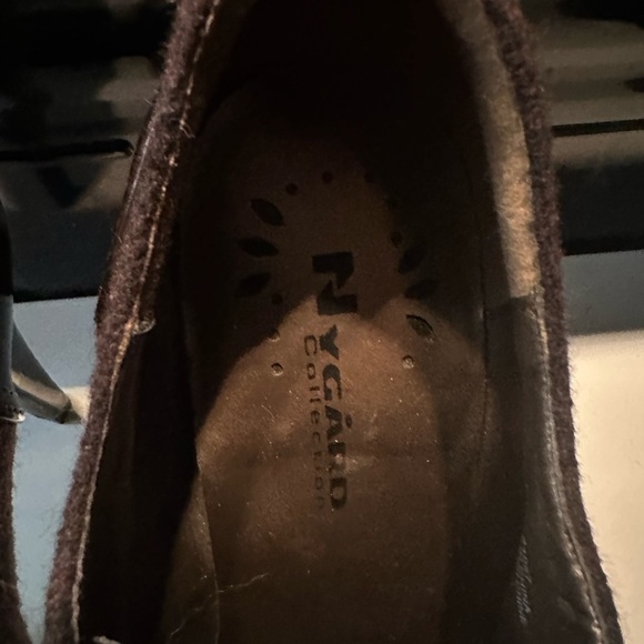 **3 for $15**Peter Nygard Brown Heeled Boots with Elegant Design - Picture 5 of 5